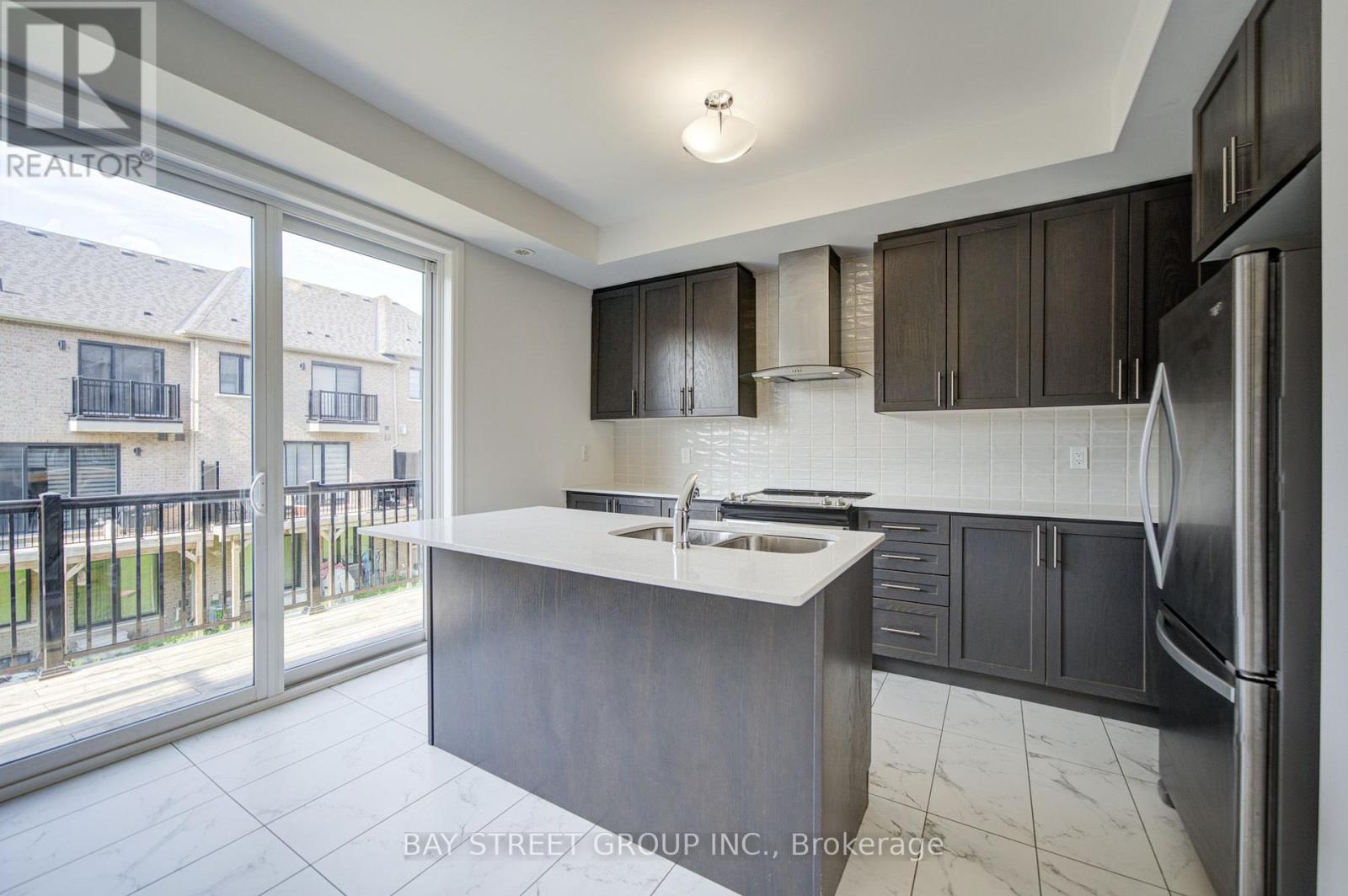 36 ELKINGTON CRESCENT - Image 13