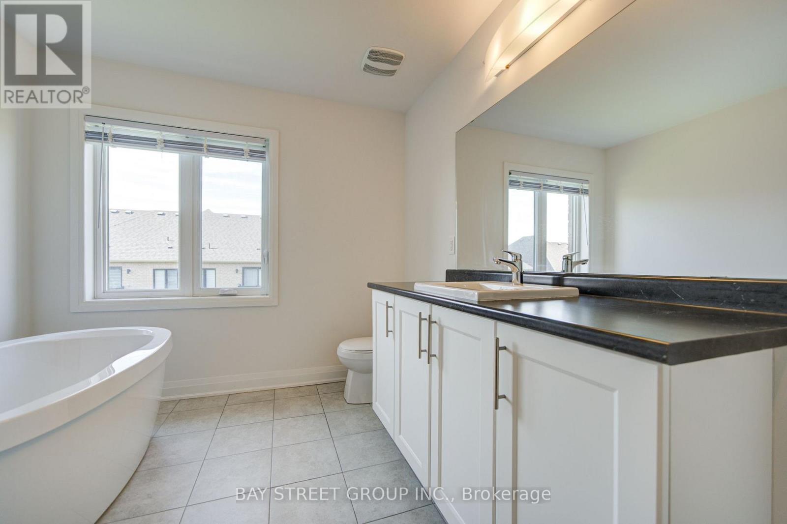 36 ELKINGTON CRESCENT - Image 28