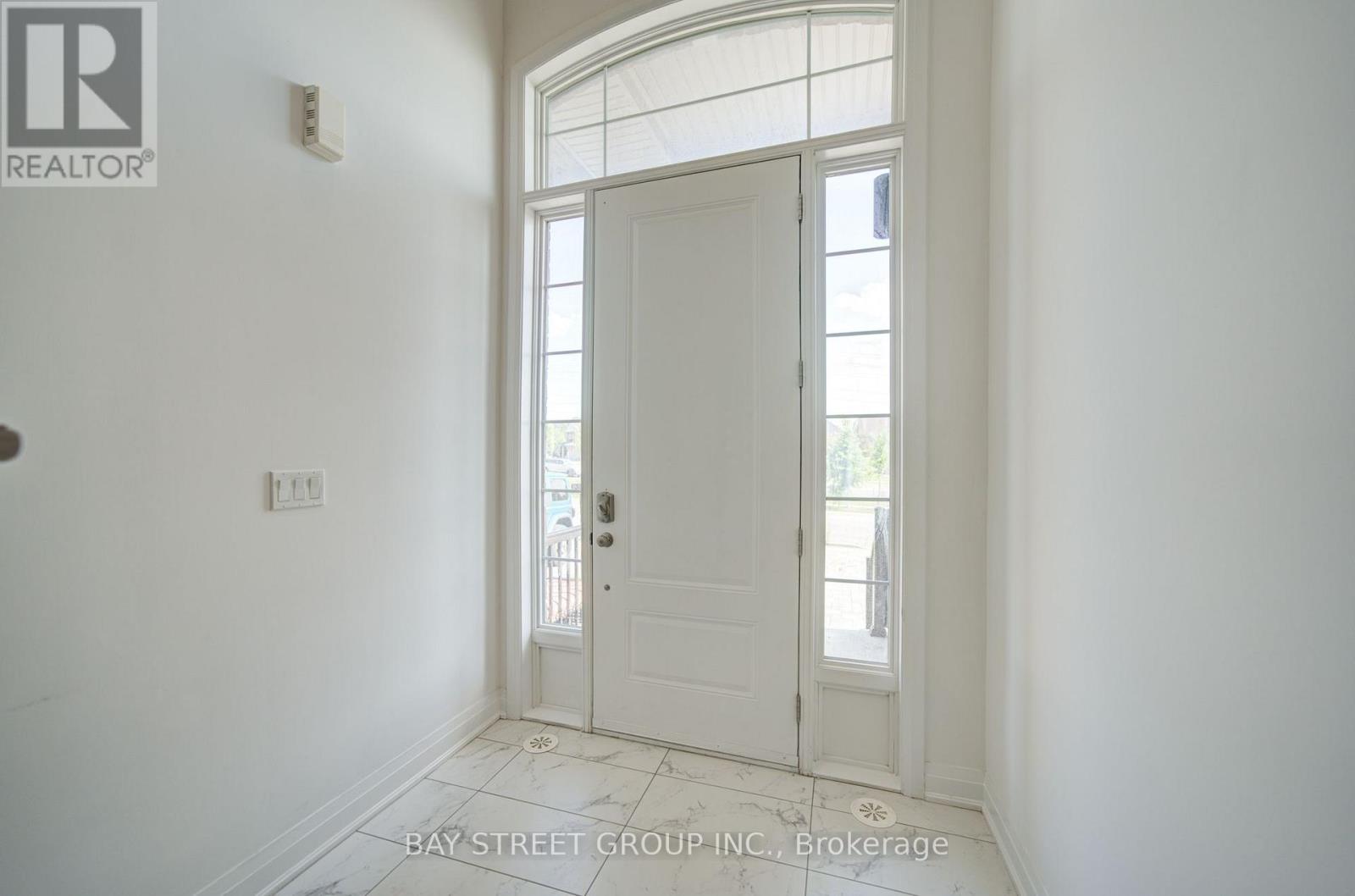 36 ELKINGTON CRESCENT - Image 3