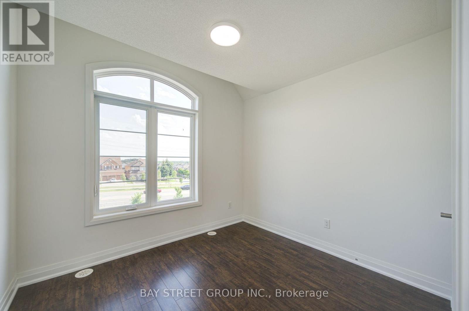 36 ELKINGTON CRESCENT - Image 31