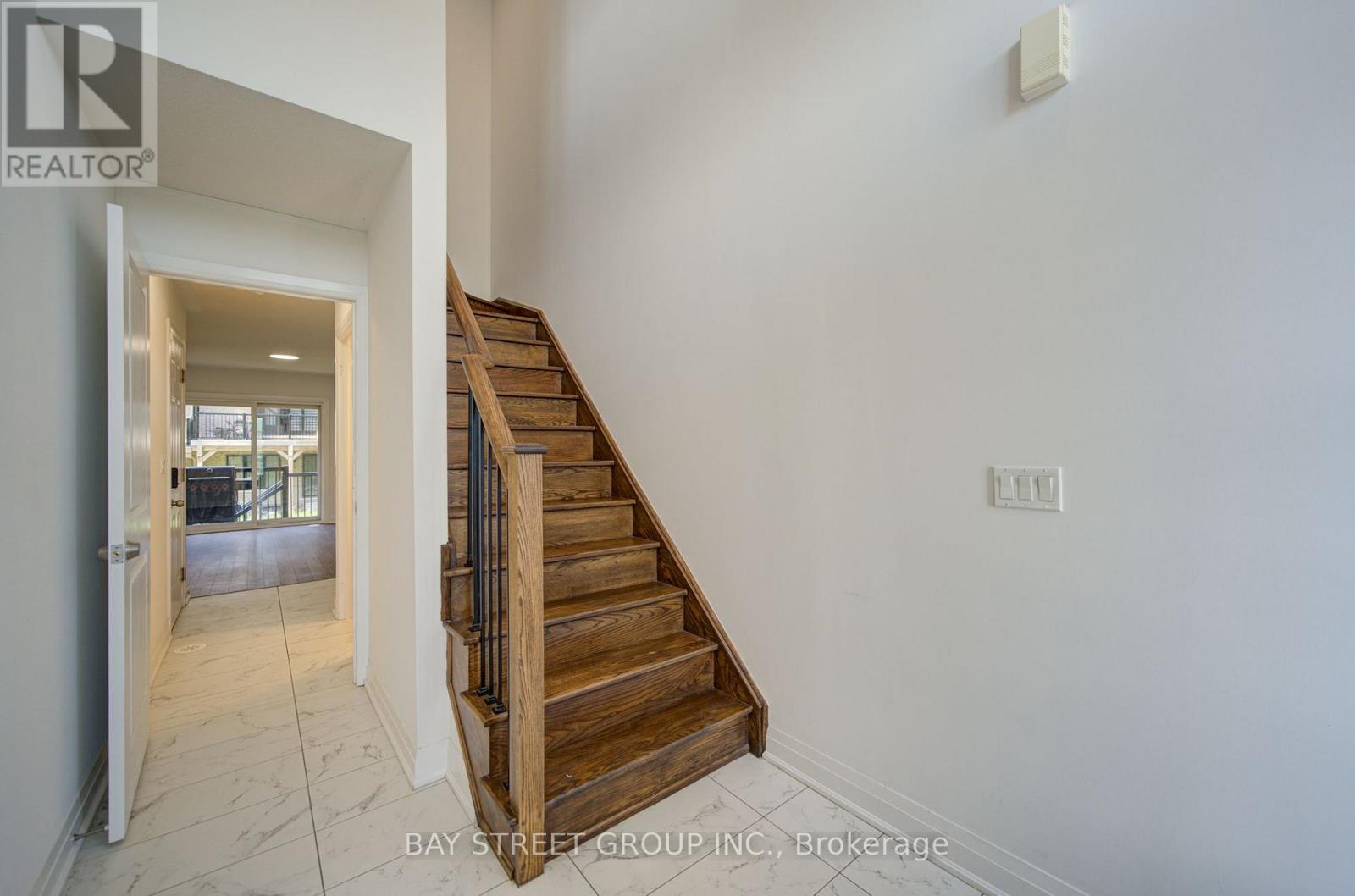 36 ELKINGTON CRESCENT - Image 4