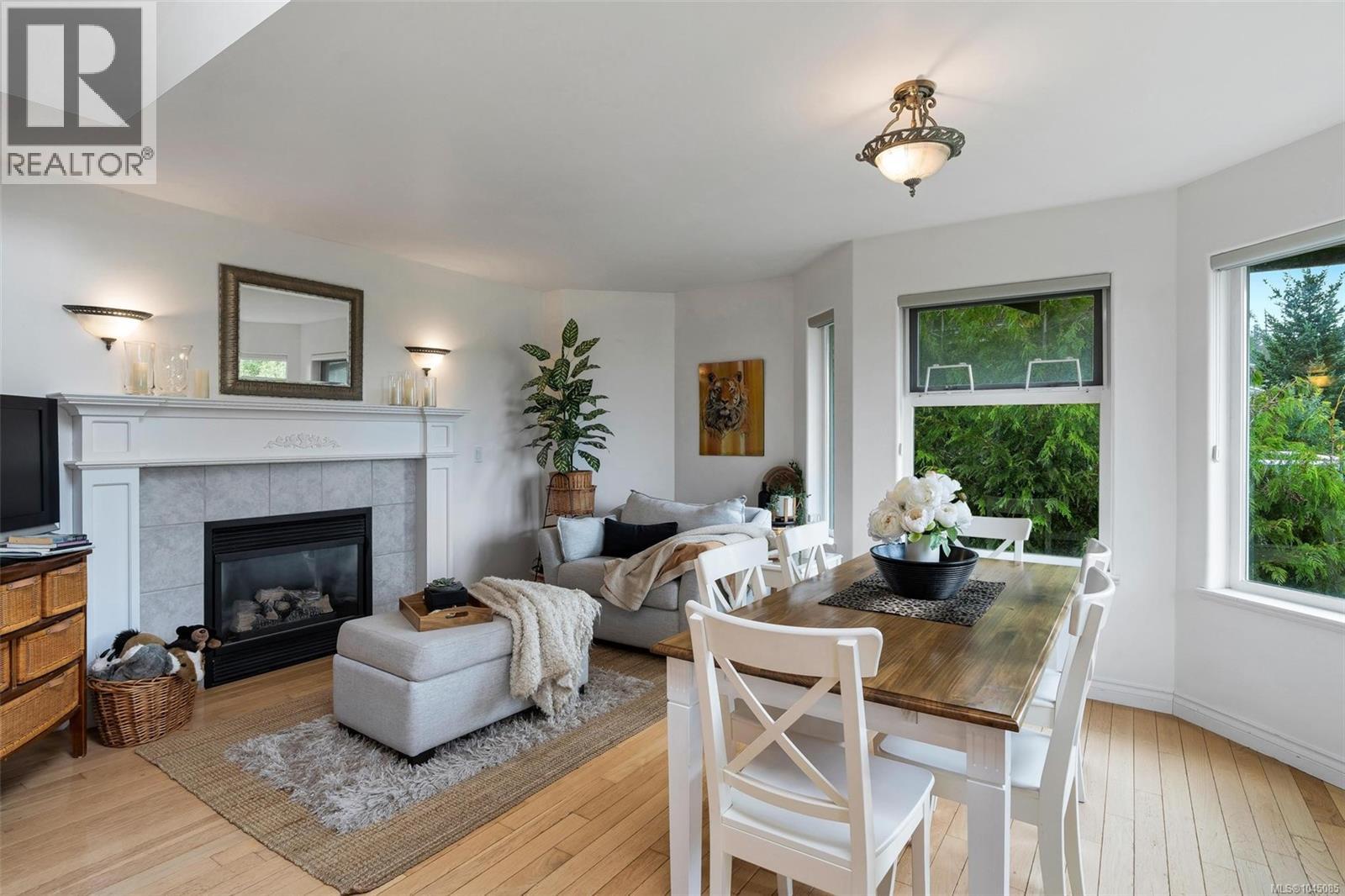 3549 Sun Estate - Image 5