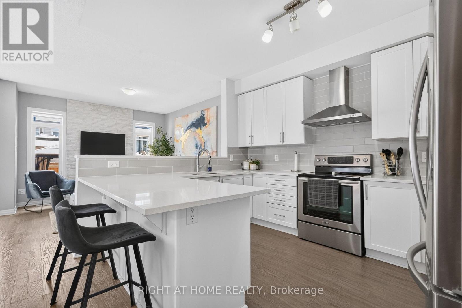 624 SPRING VALLEY DRIVE - 20