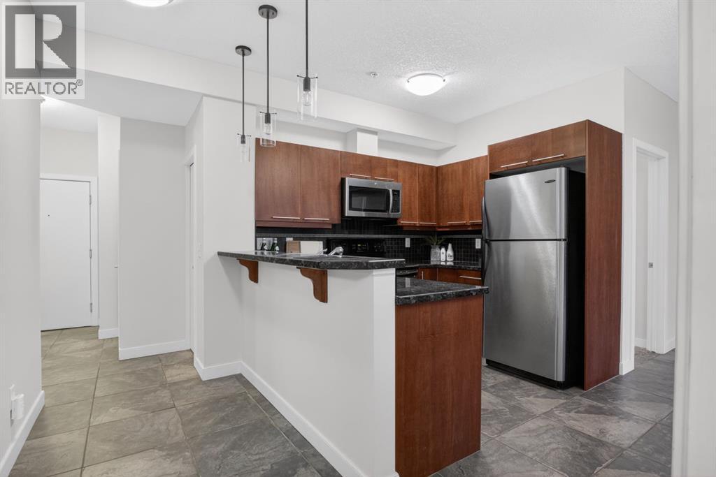 106, 2420 34 Avenue SW, South Calgary, Calgary photo 3