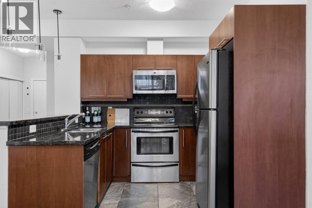 106, 2420 34 Avenue SW, South Calgary, Calgary photo 4