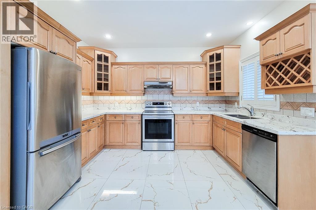 49 STONEHENGE Drive - Image 20
