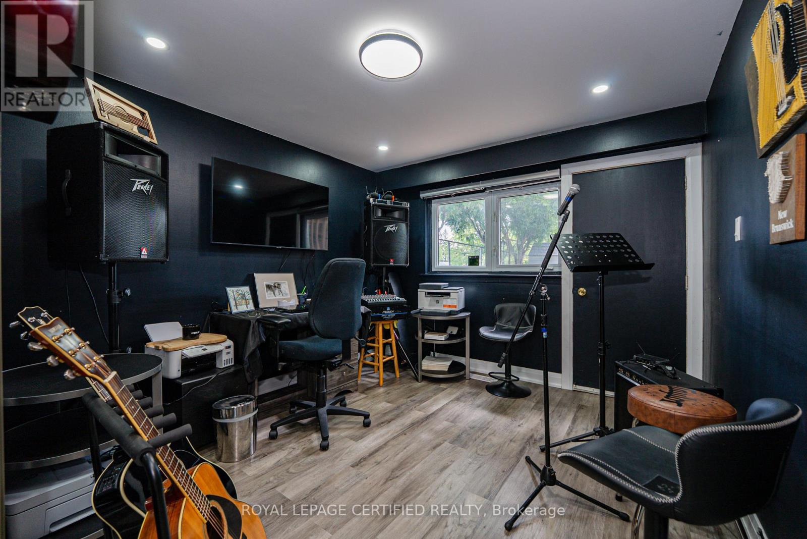 48 HIGHCASTLE ROAD - Image 31
