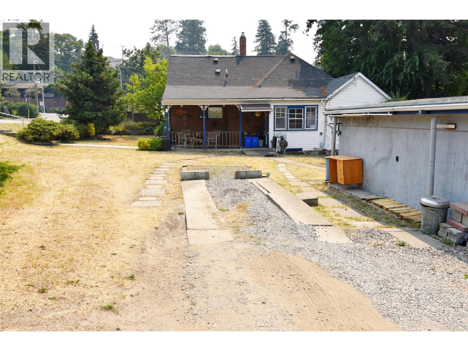 3202 22 Street - Image 57