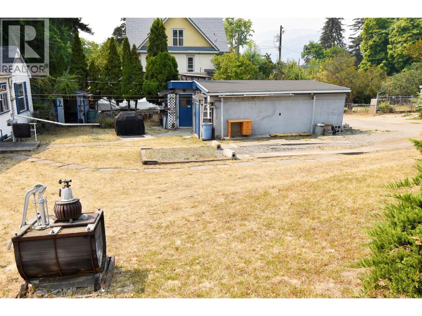 3202 22 Street - Image 55