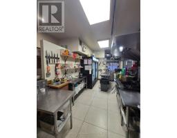 793 Bathurst Street, Toronto, ON M5S1Z5 Photo 6