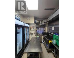 793 Bathurst Street, Toronto, ON M5S1Z5 Photo 8