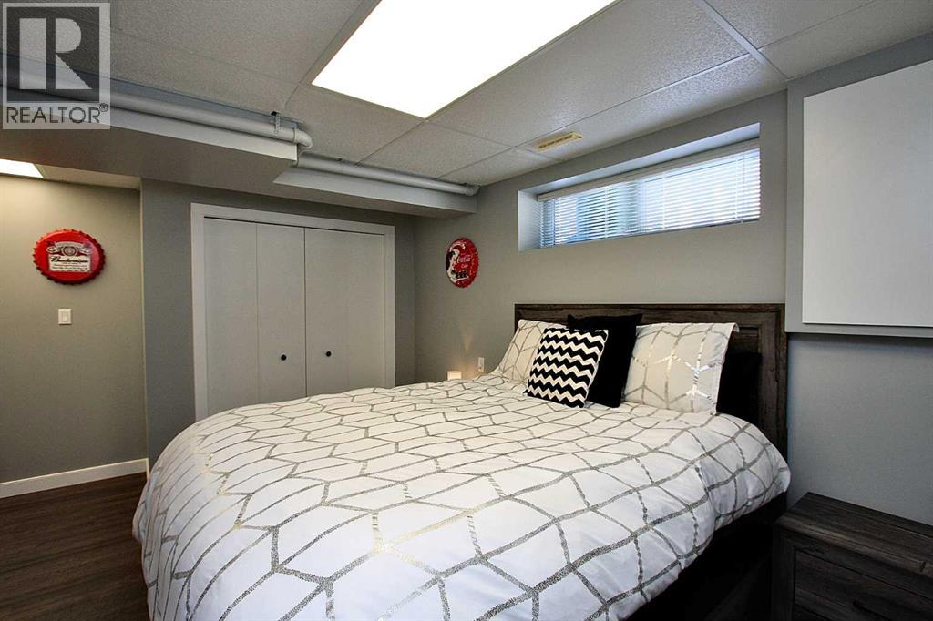 310 Edgewood Close - Photo 28