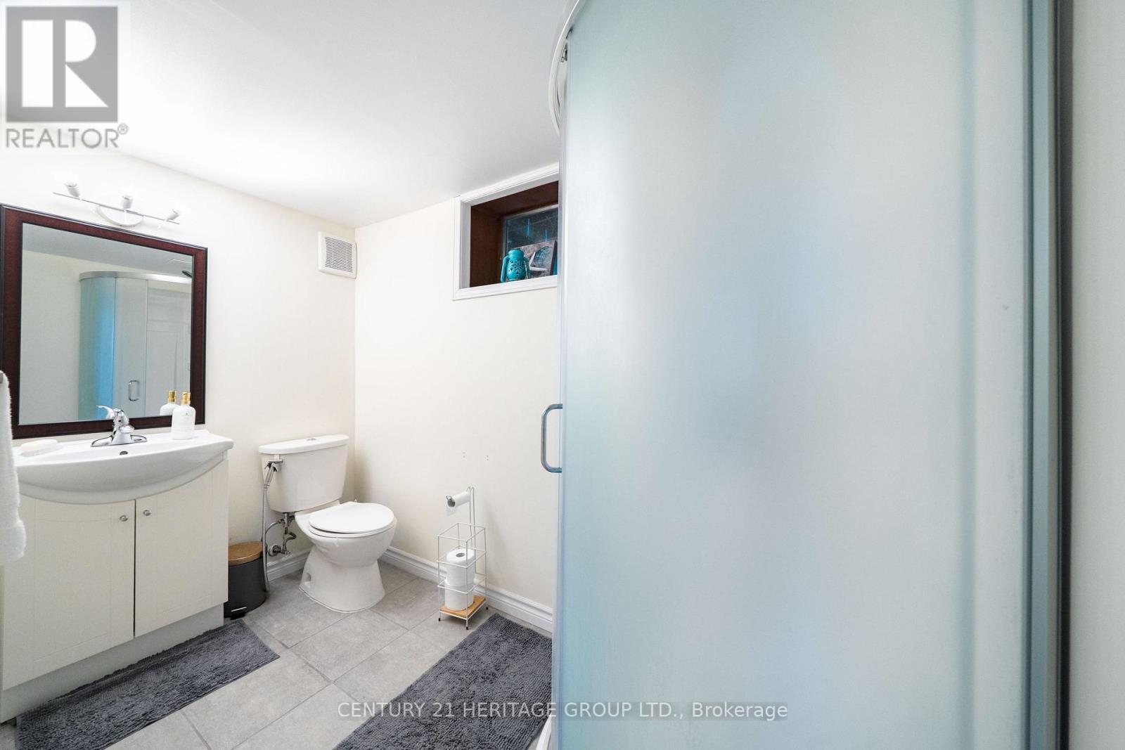 417 PALISER CRESCENT S - Image 31