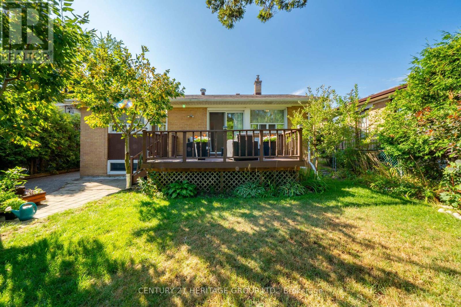 417 PALISER CRESCENT S - Image 44