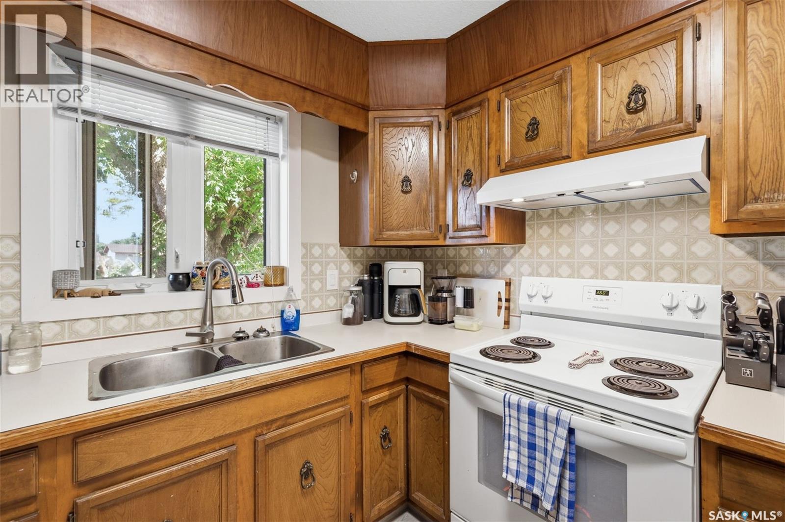 723 Lenore DRIVE - 13