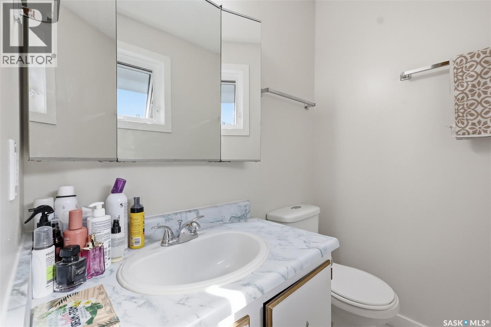723 Lenore DRIVE - Image 17