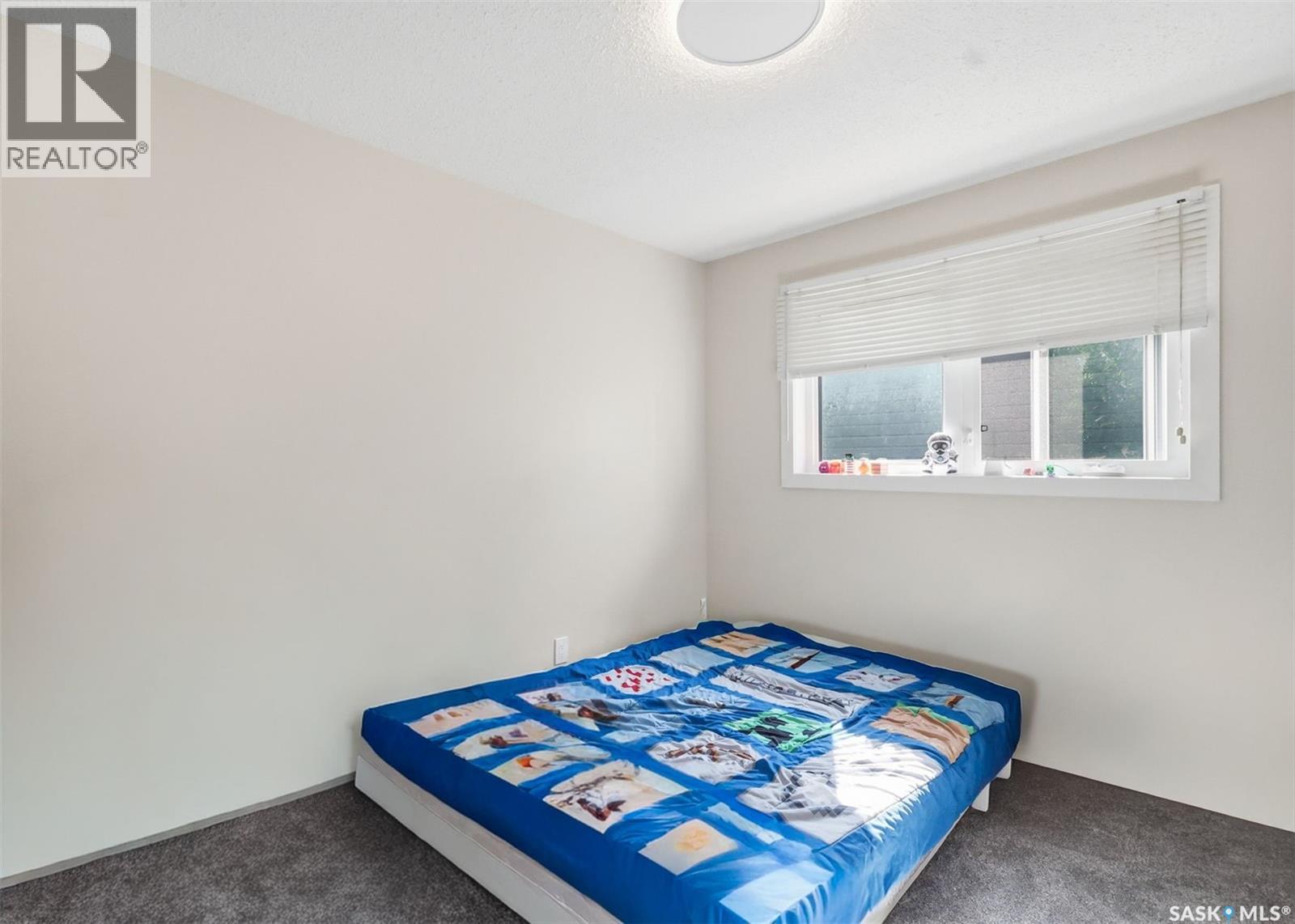 723 Lenore DRIVE - 18