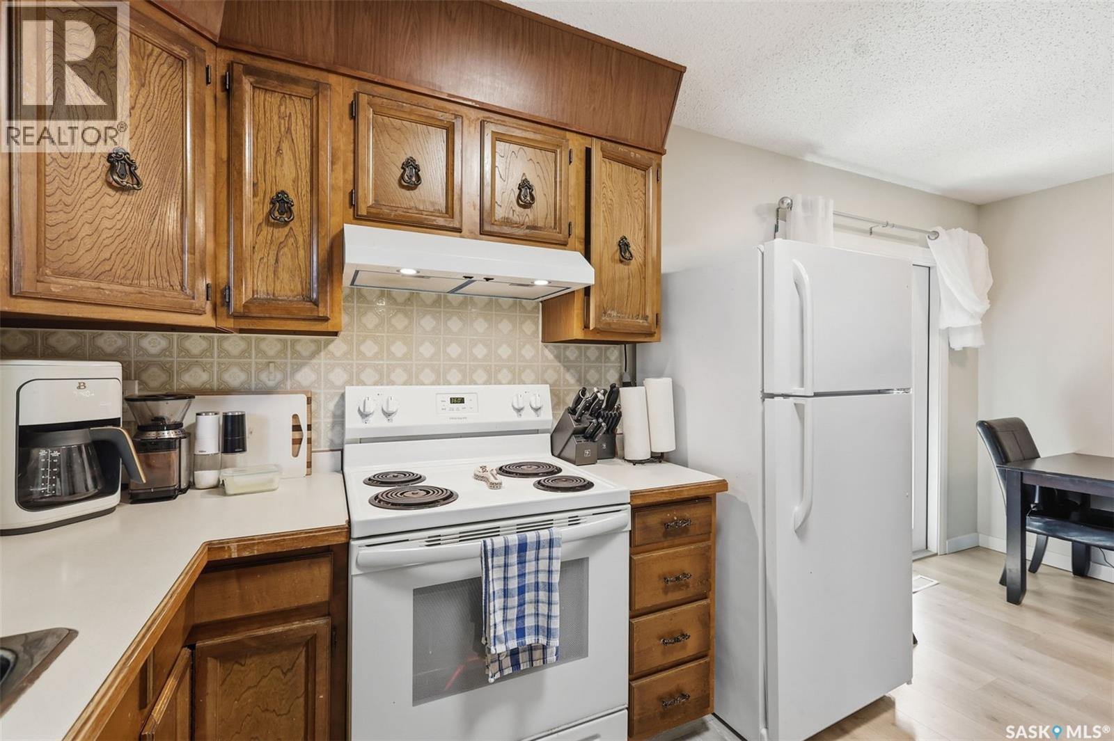 723 Lenore DRIVE - Image 26