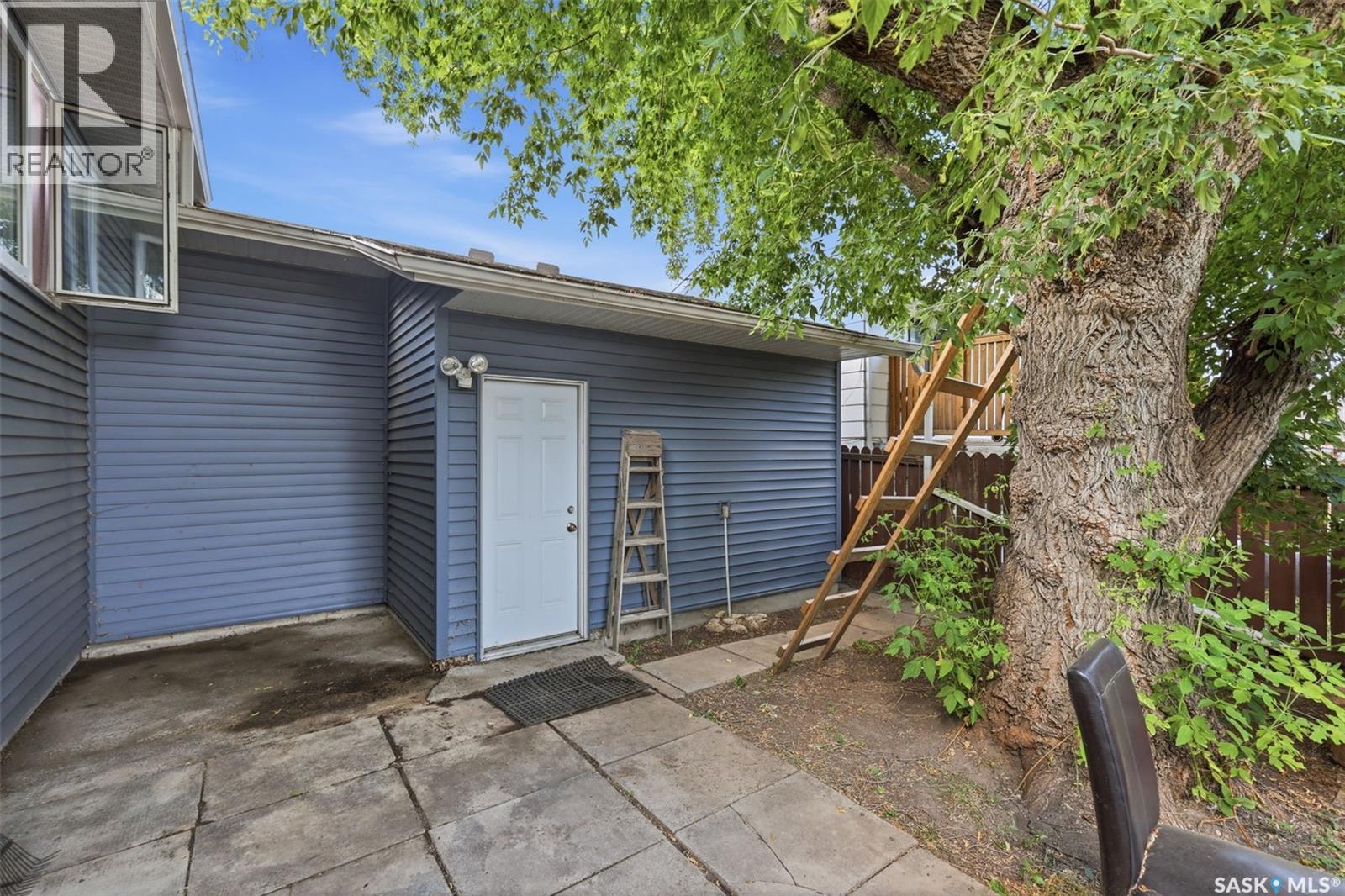 723 Lenore DRIVE - 36