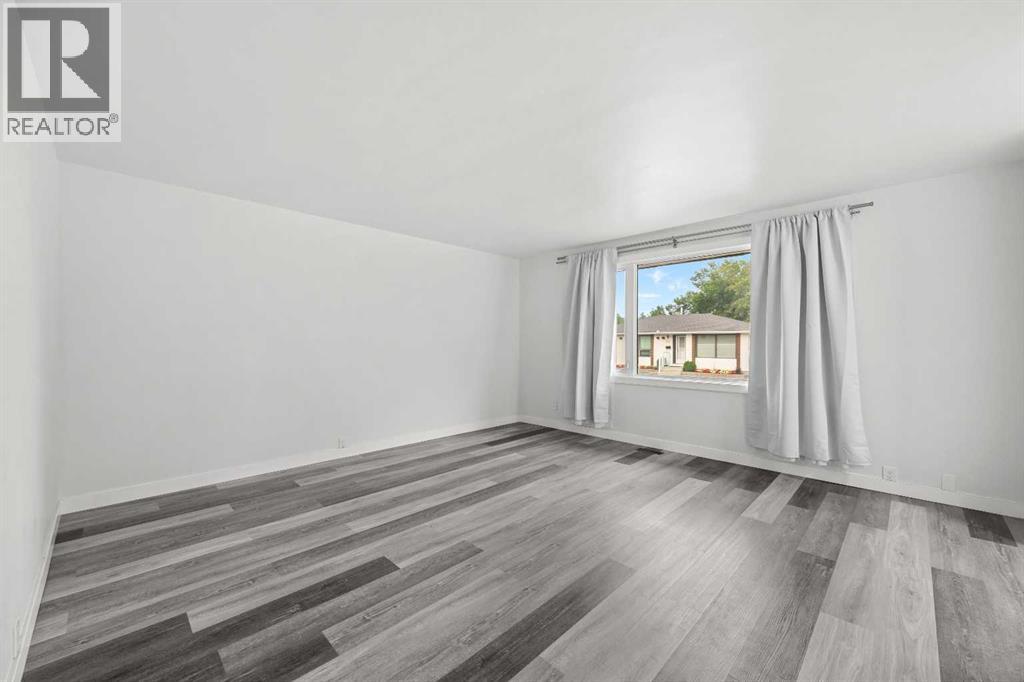 239 Lynnover Place Southeast - Photo 10