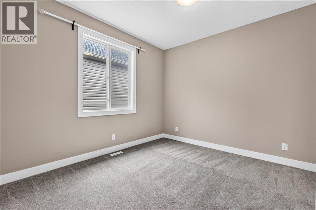 244 carrington Crescent Northwest - Photo 28