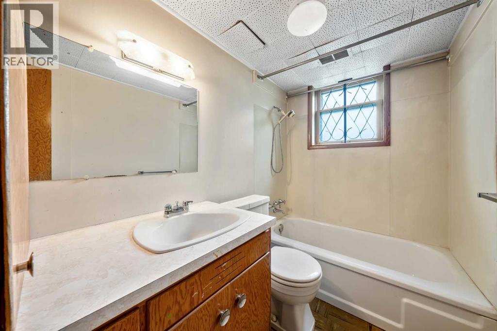 2720 32 Avenue Southwest - Photo 18