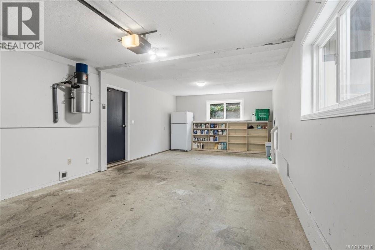 813 Athena Pl - Image 43
