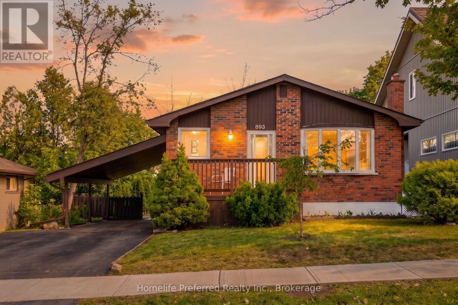 893 CUMBERLAND AVENUE - 1