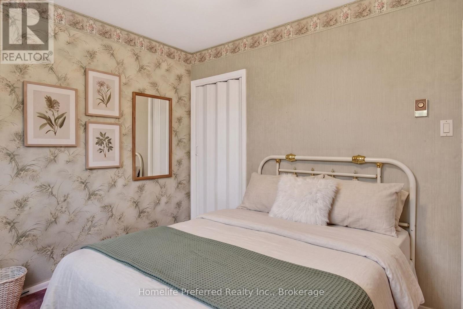 893 CUMBERLAND AVENUE - 11