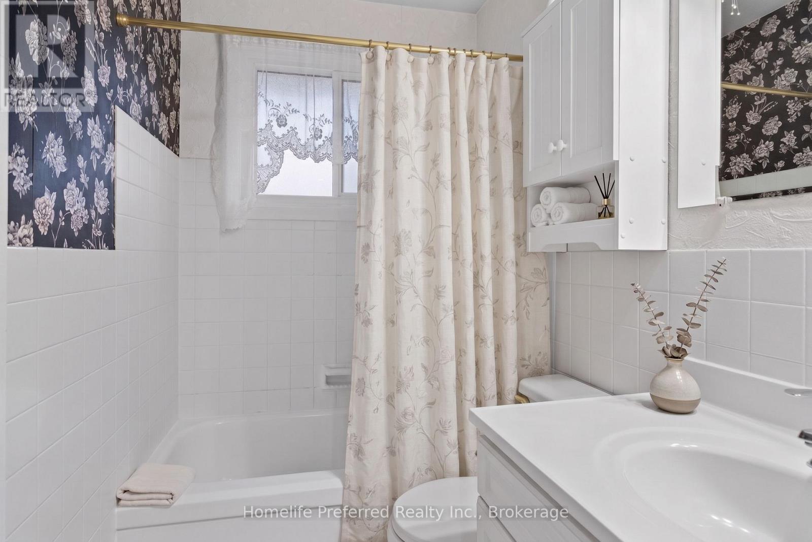 893 CUMBERLAND AVENUE - Image 12
