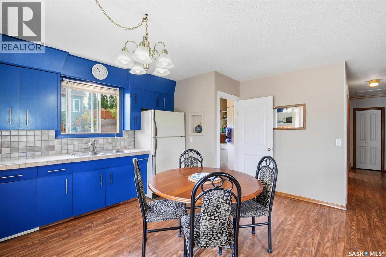 206 Richard STREET - 28