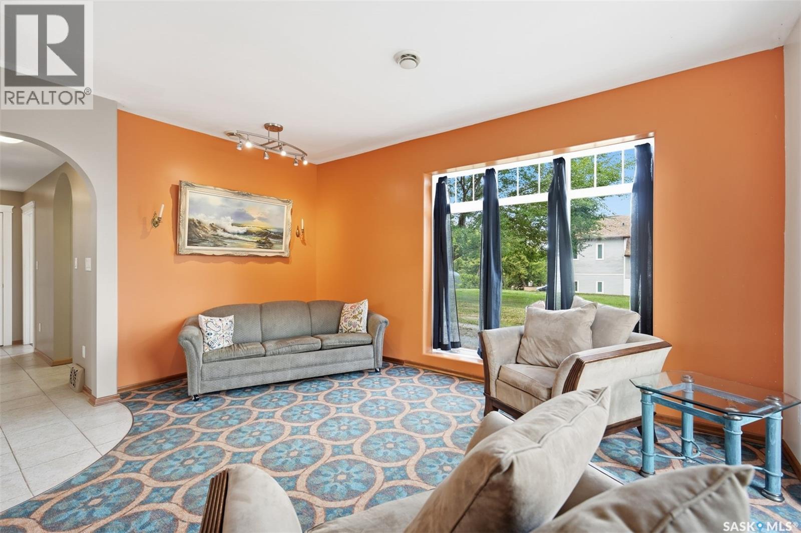 206 Richard STREET - 9