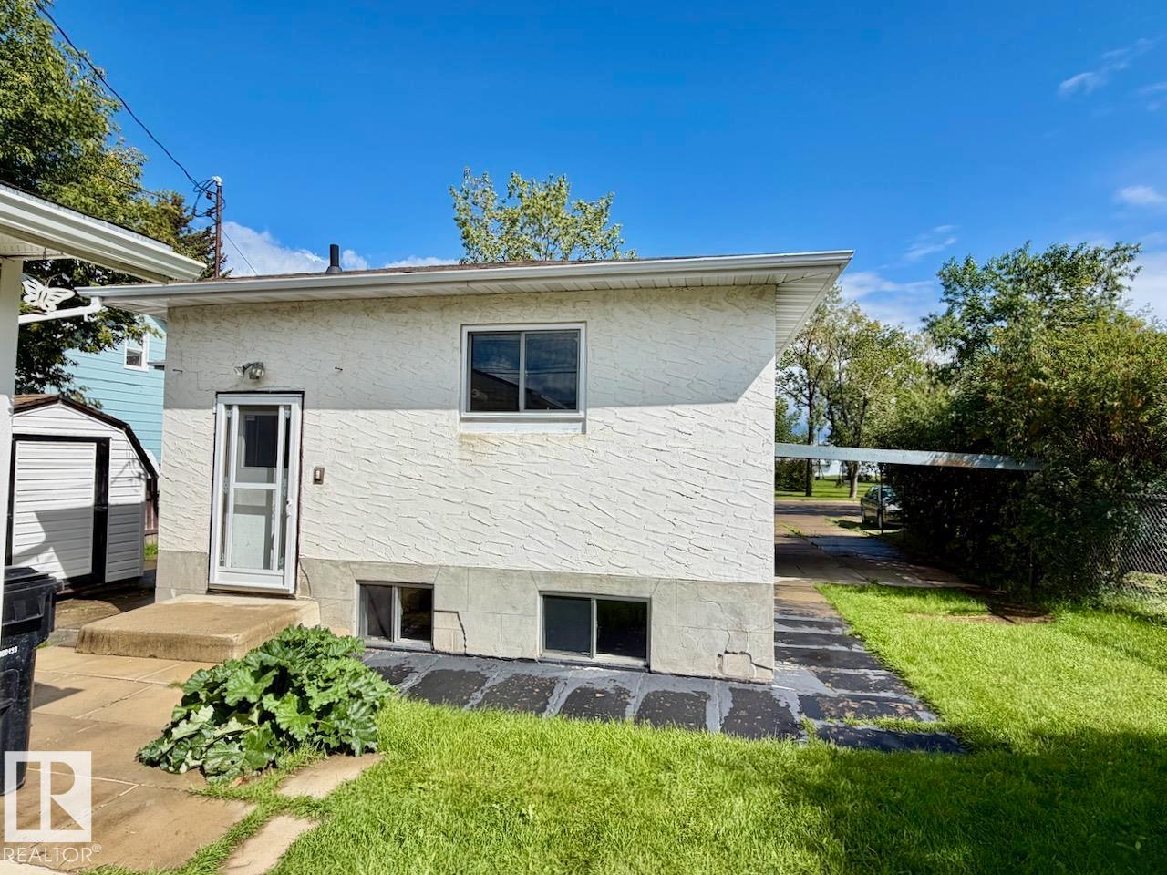 5044 49 ST - Image 63