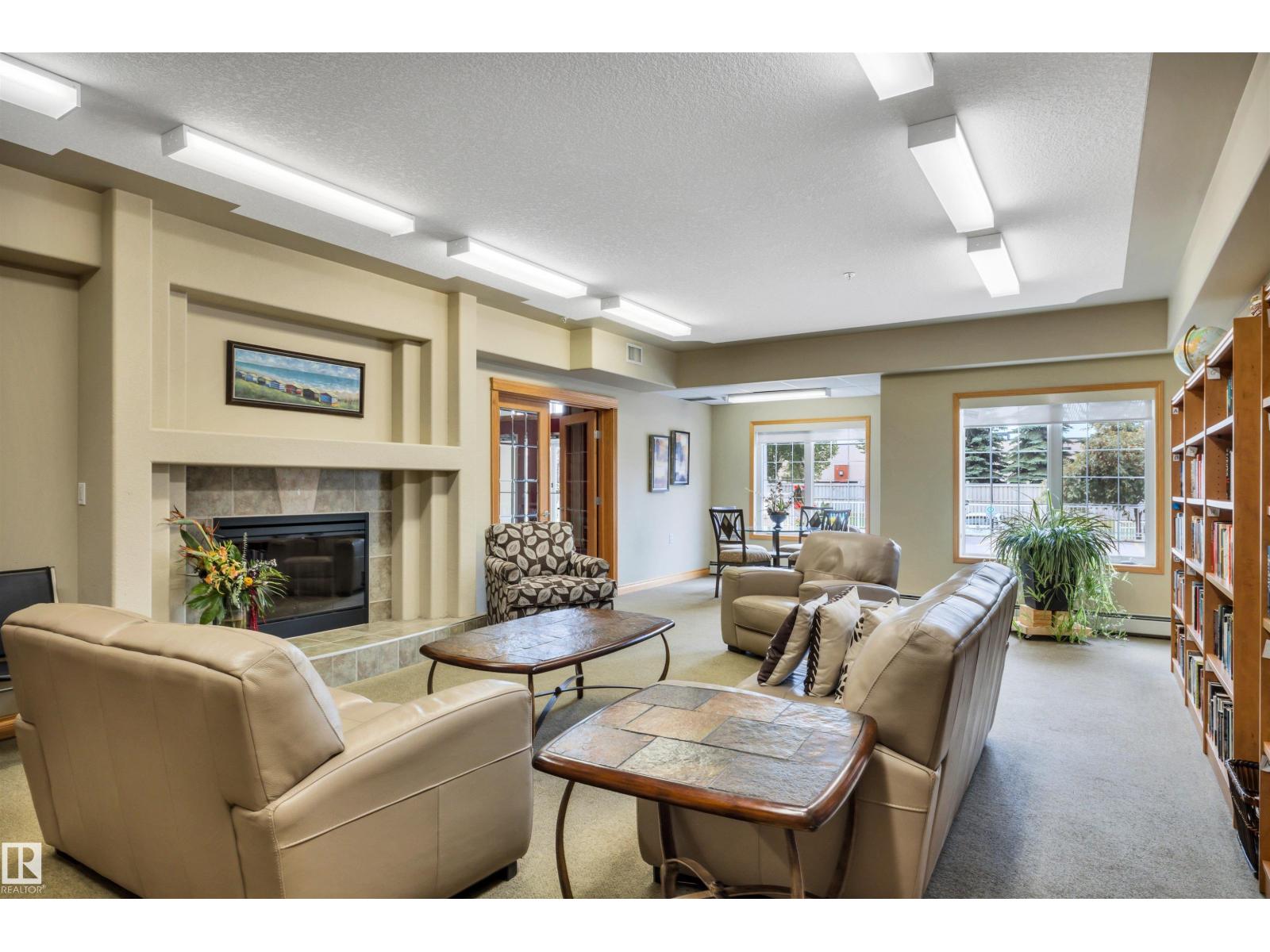 #104 612 111 ST SW - 33