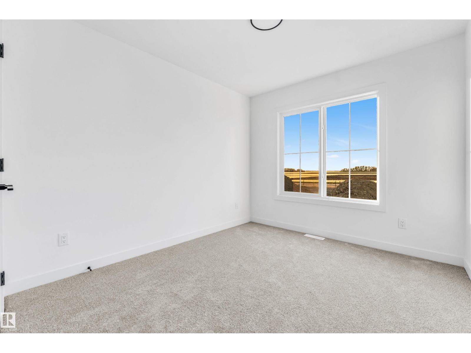 554 Ashgrove Circle - Image 17