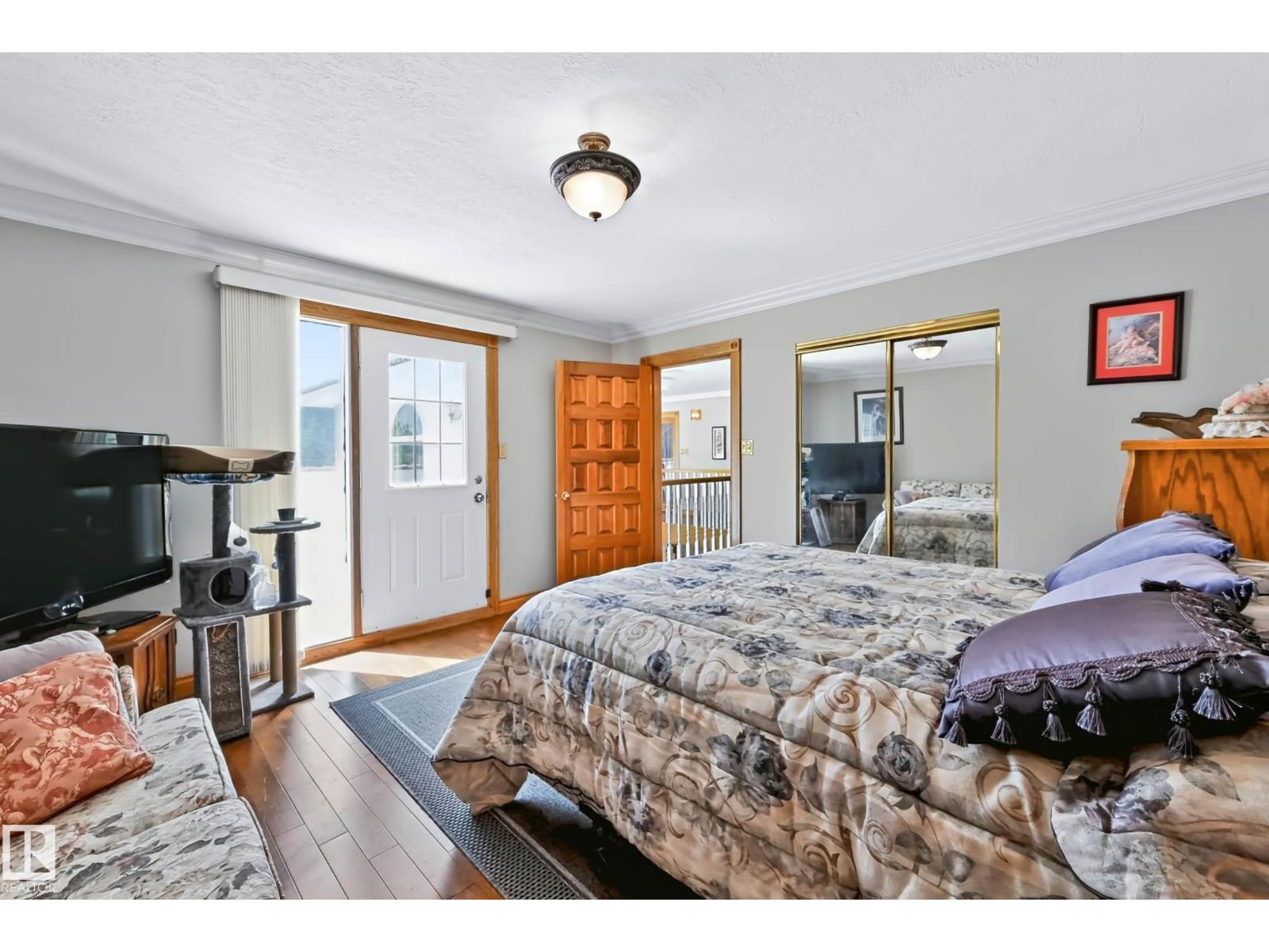 #68 54324 BELLEROSE DR - Image 40