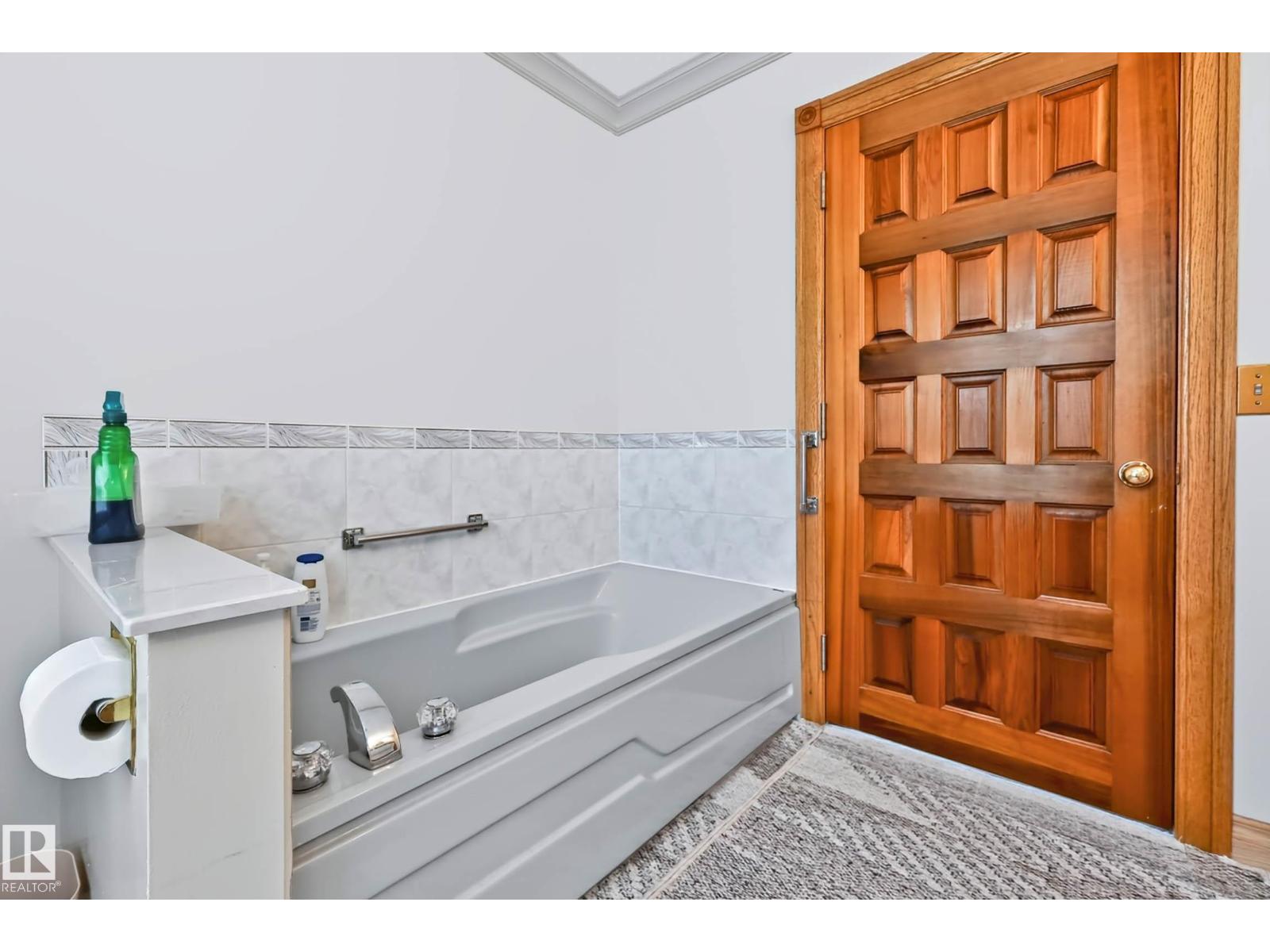 #68 54324 BELLEROSE DR - Image 47
