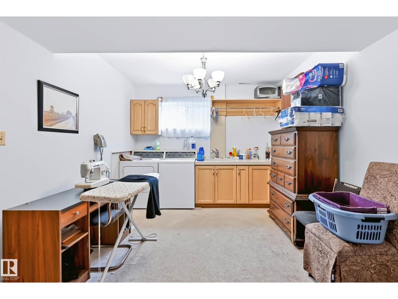 #68 54324 BELLEROSE DR - 53