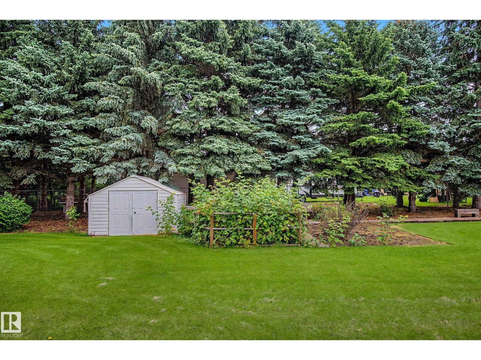 #68 54324 BELLEROSE DR - Image 67