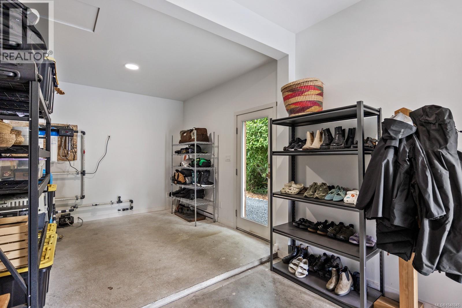 2925 Baird Rd - 89