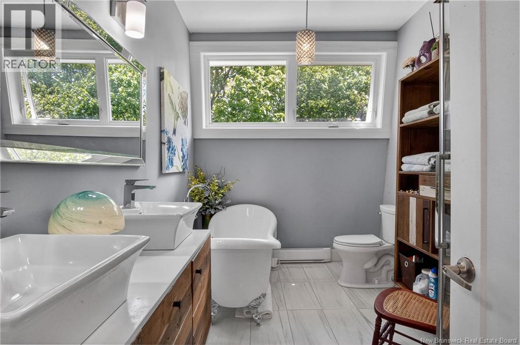 52 Dorchester Street - Image 32