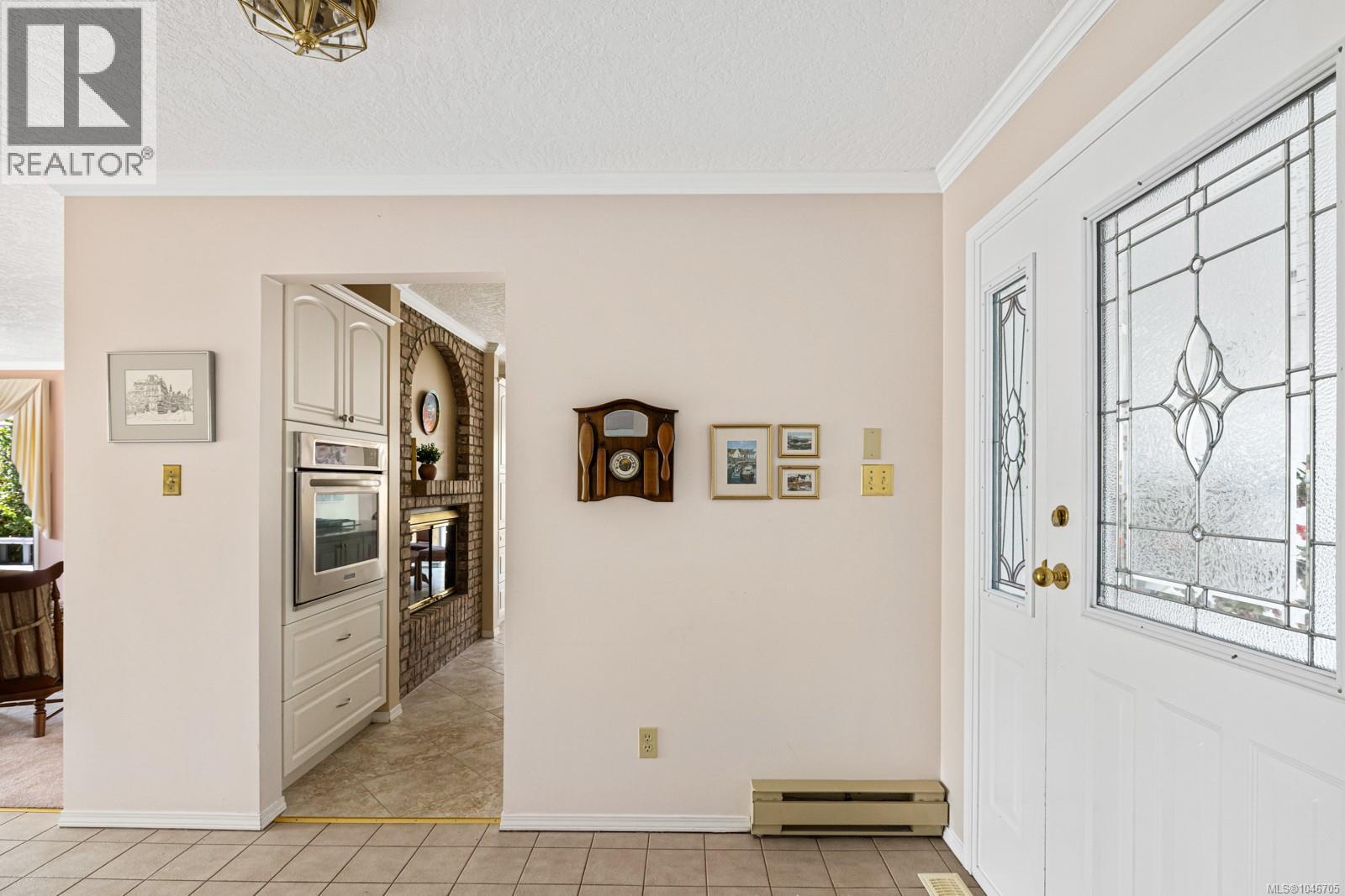 3714 Arbutus Dr N - 42