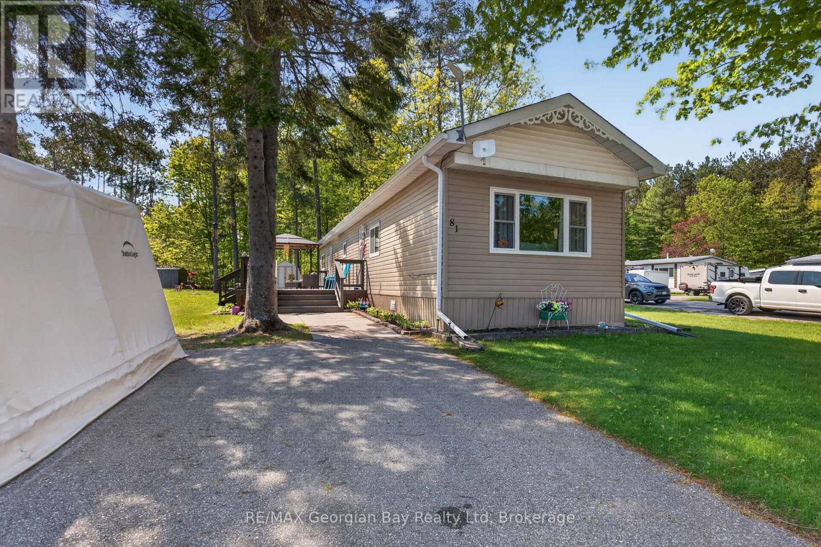 #81 5263 ELLIOTT SIDE ROAD - Image 32