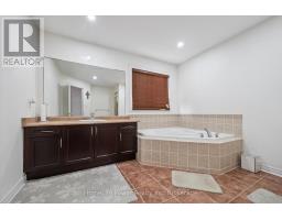 15 Lucky Lane, Brampton, ON L6R3M3 Photo 24