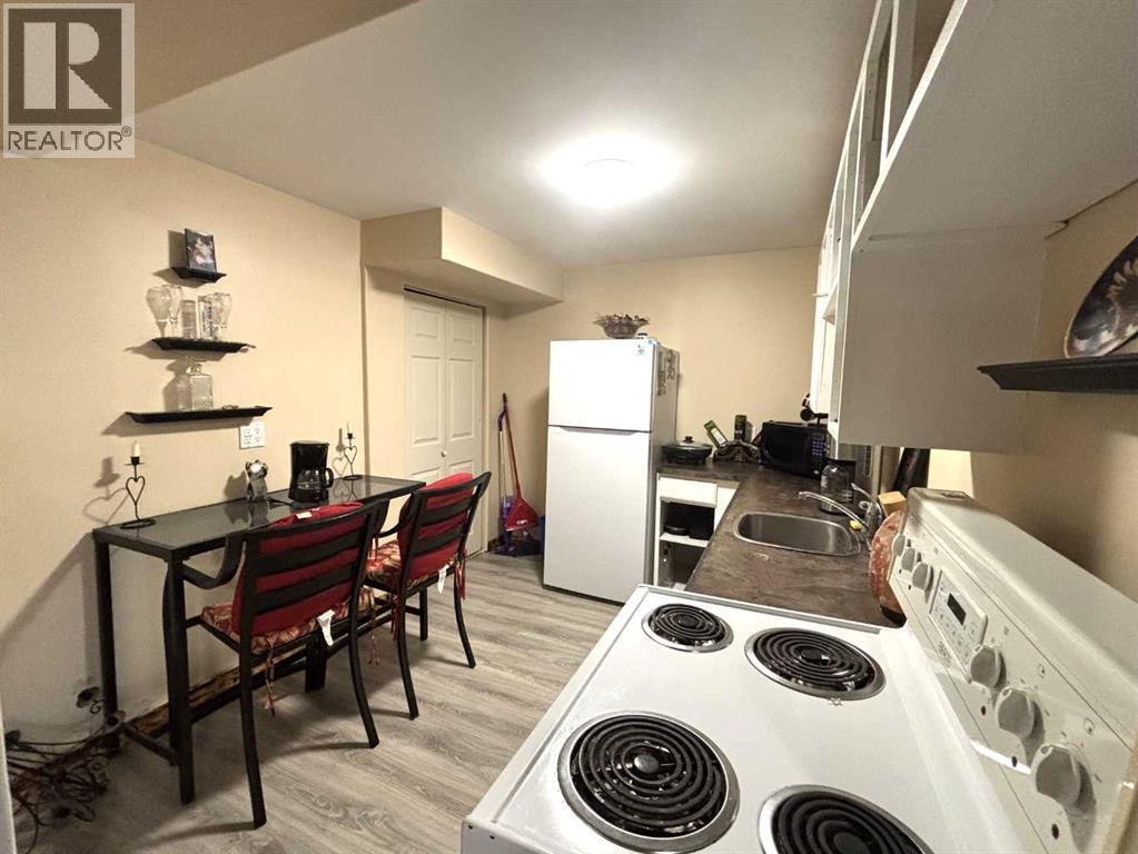 4806 47 Street - Image 38