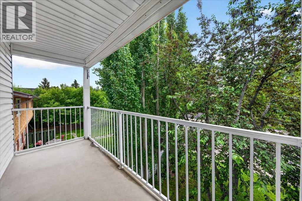 6148 Bowness Road Northwest - Photo 22
