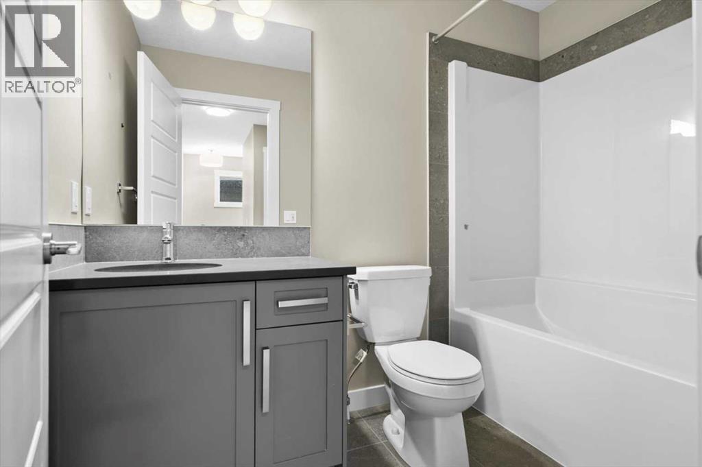 404 River Avenue - Photo 16
