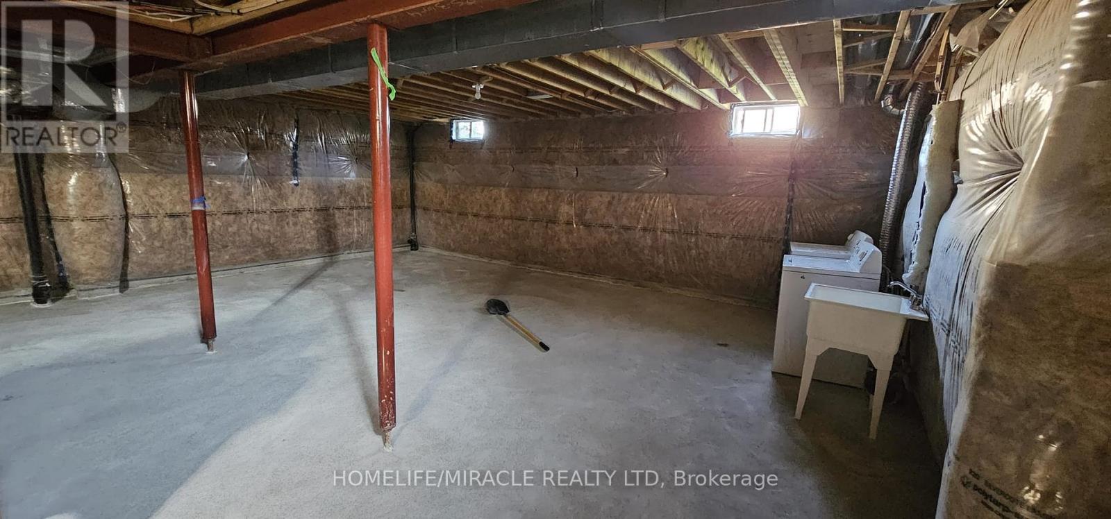 316 VANDUSEN AVENUE - 28