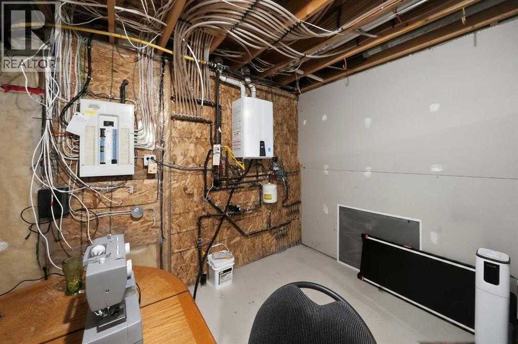 2 Estella Crescent - Photo 33