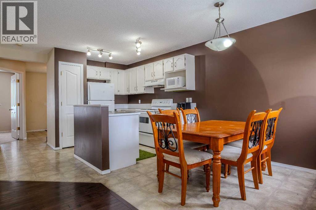 161 Saddlecrest Close Northeast
